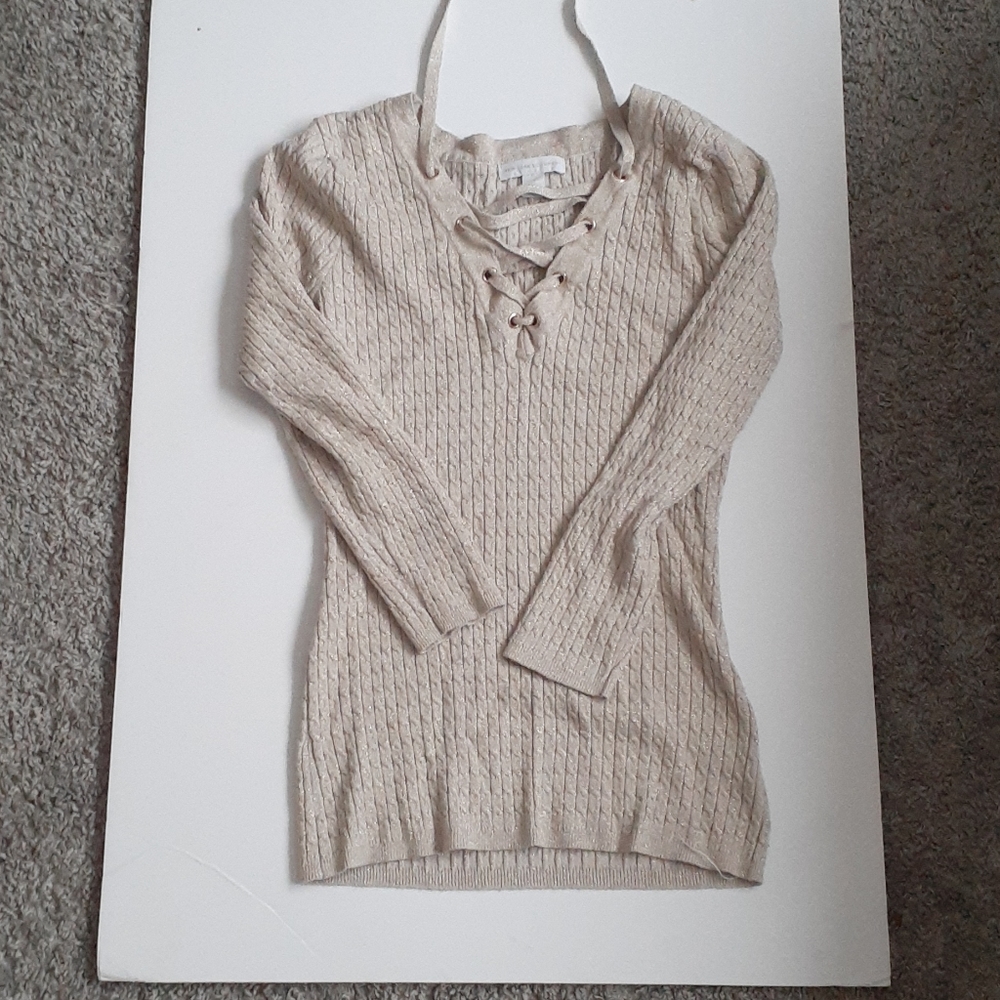 V neck ties up shirt